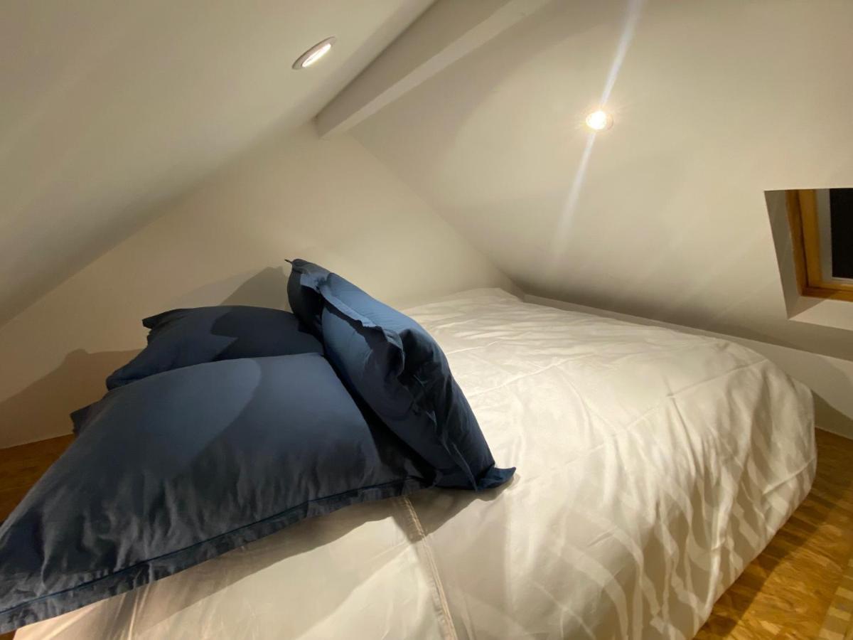 Tiny House Sedan Villa ภายนอก รูปภาพ