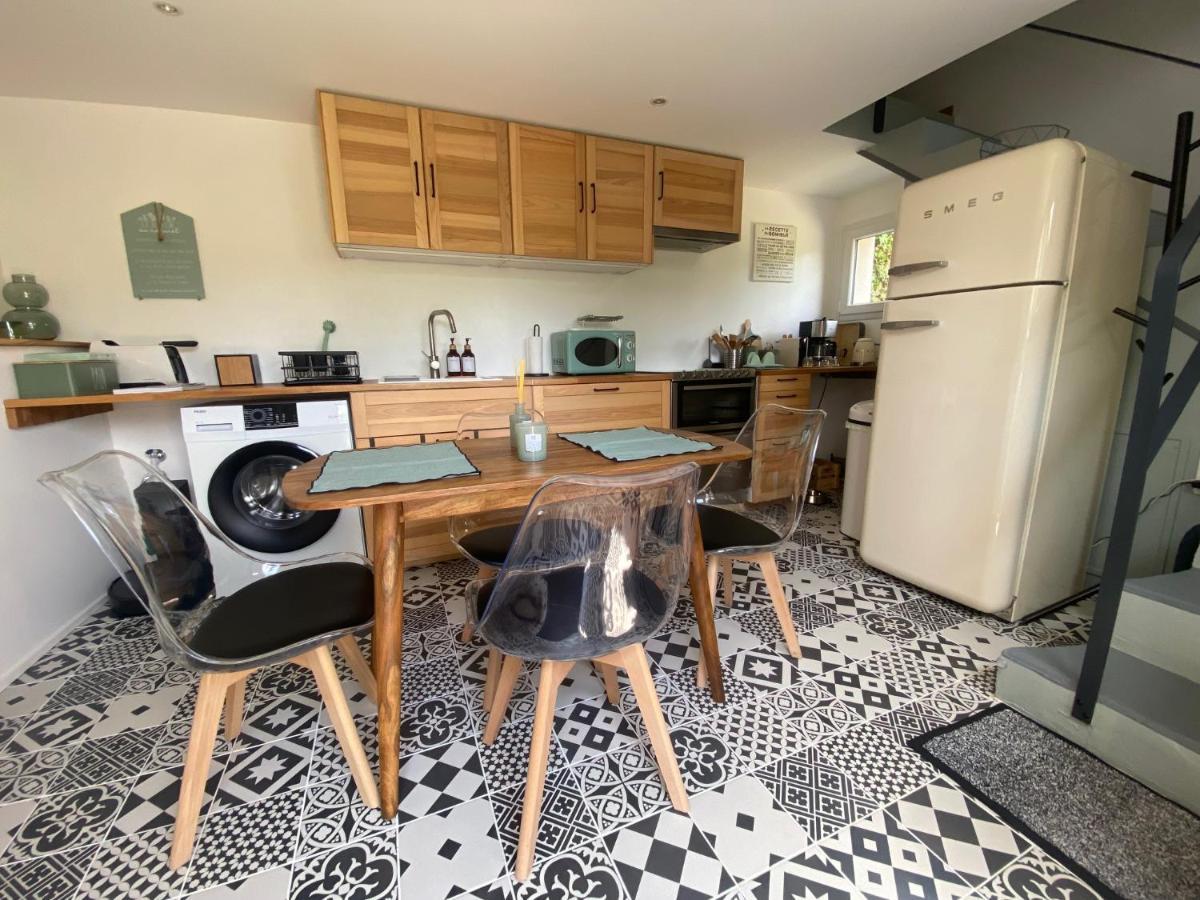 Tiny House Sedan Villa ภายนอก รูปภาพ